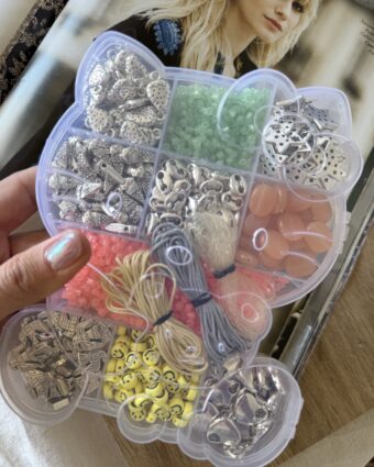 Caja Kitty para armar accesorios