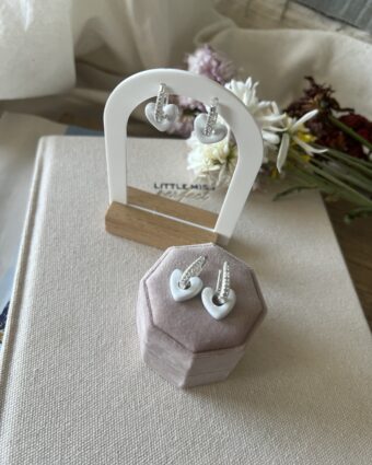Aros Malu White