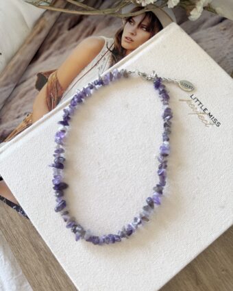 Collar Amuleto Violeta