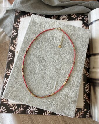 Collar India Rojo