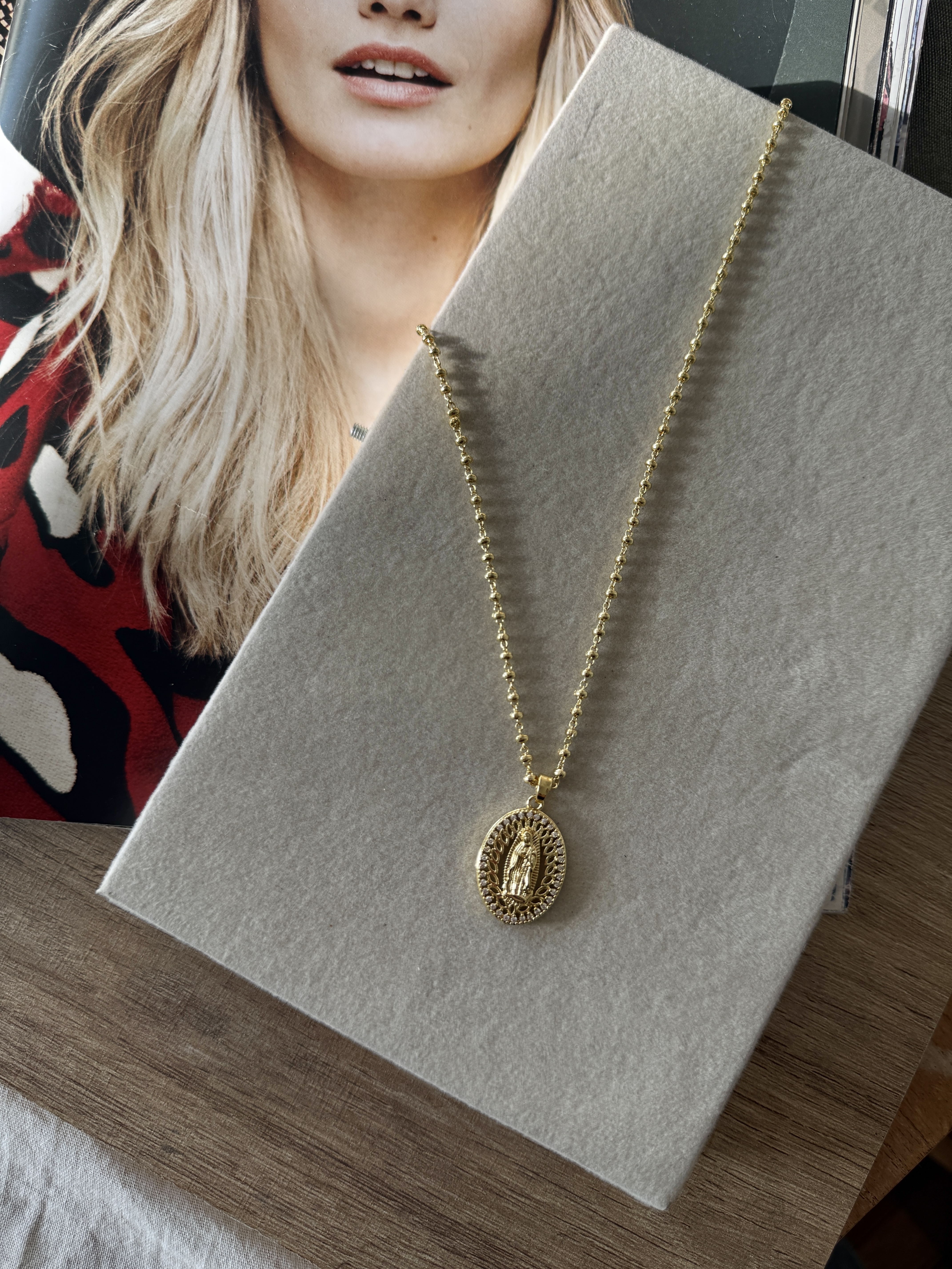 Collar Virgen de Guadalupe Gold 3