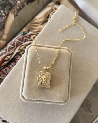 Collar Virgen de Guadalupe Gold 4