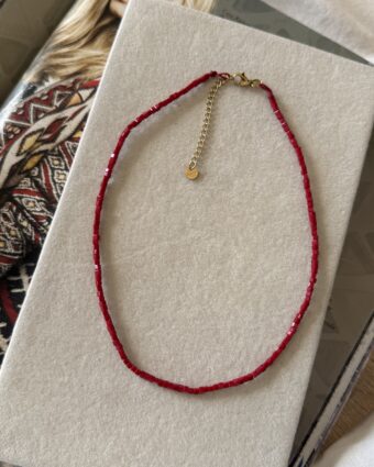 Collar Cristal Basic Bordo