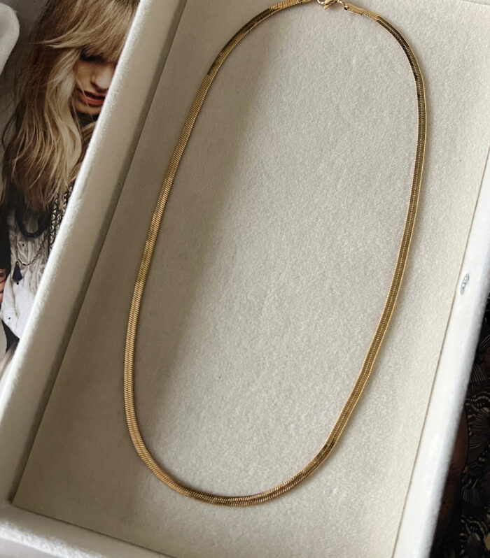 Collar Snake Gold