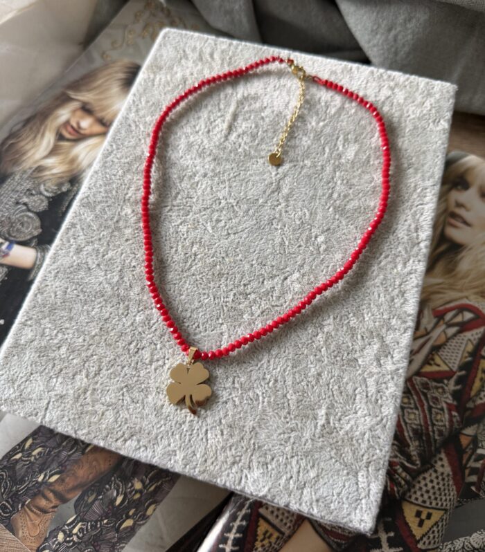Collar Lucky Red