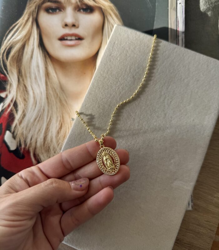 Collar Virgen de Guadalupe Gold 3