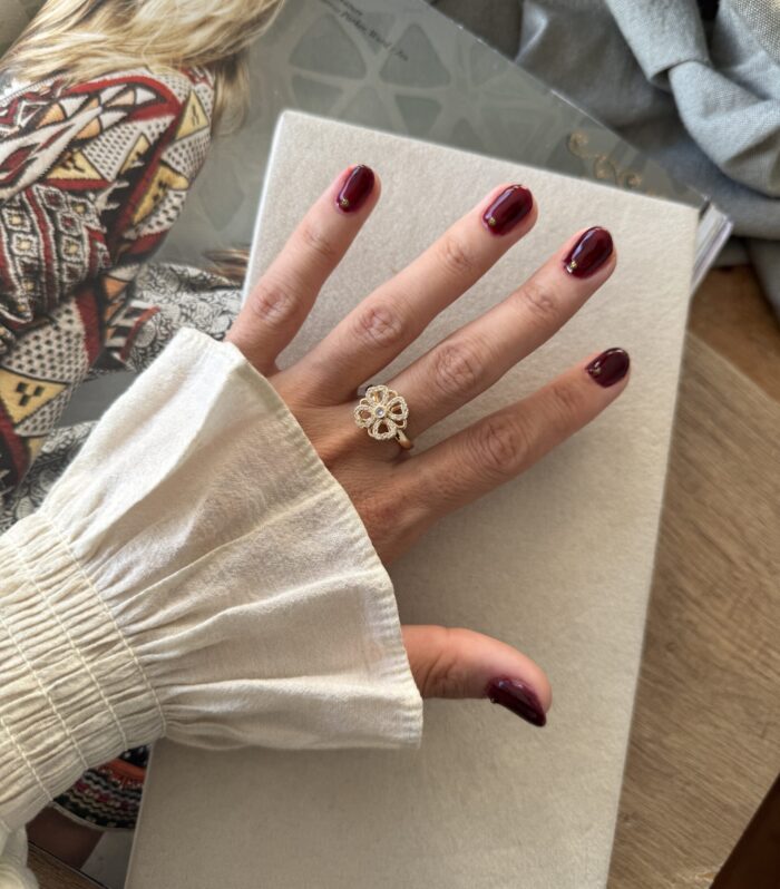 Anillo trebol Shine white