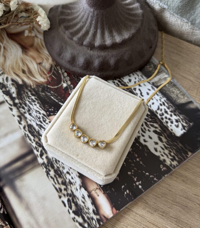 Collar Snake Heart Gold