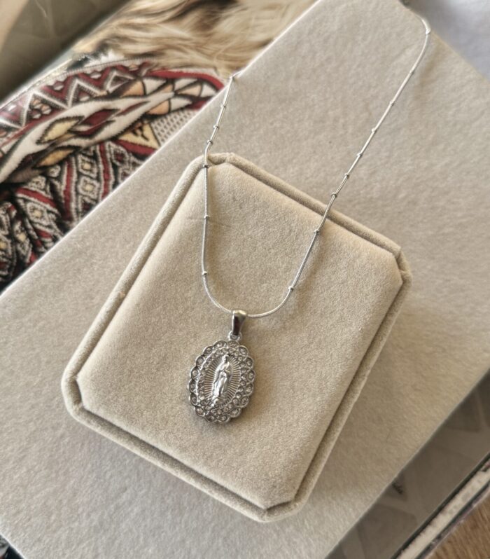 Collar Virgen de Guadalupe Silver 4