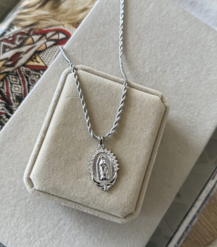 Collar Virgen de Guadalupe Silver 5