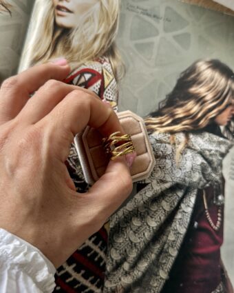 Anillo Holly
