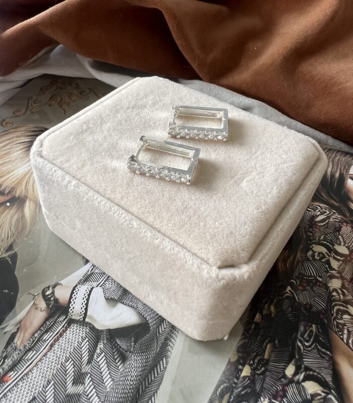 Aros Milka White